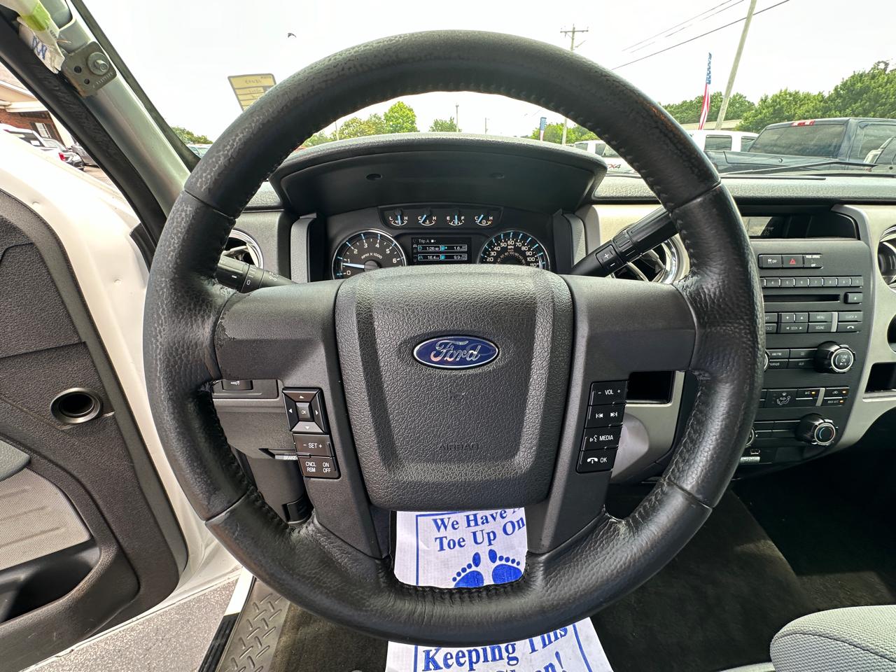 Ford F-150 2WD SuperCab 163" XLT w/HD Payload Pkg 2011