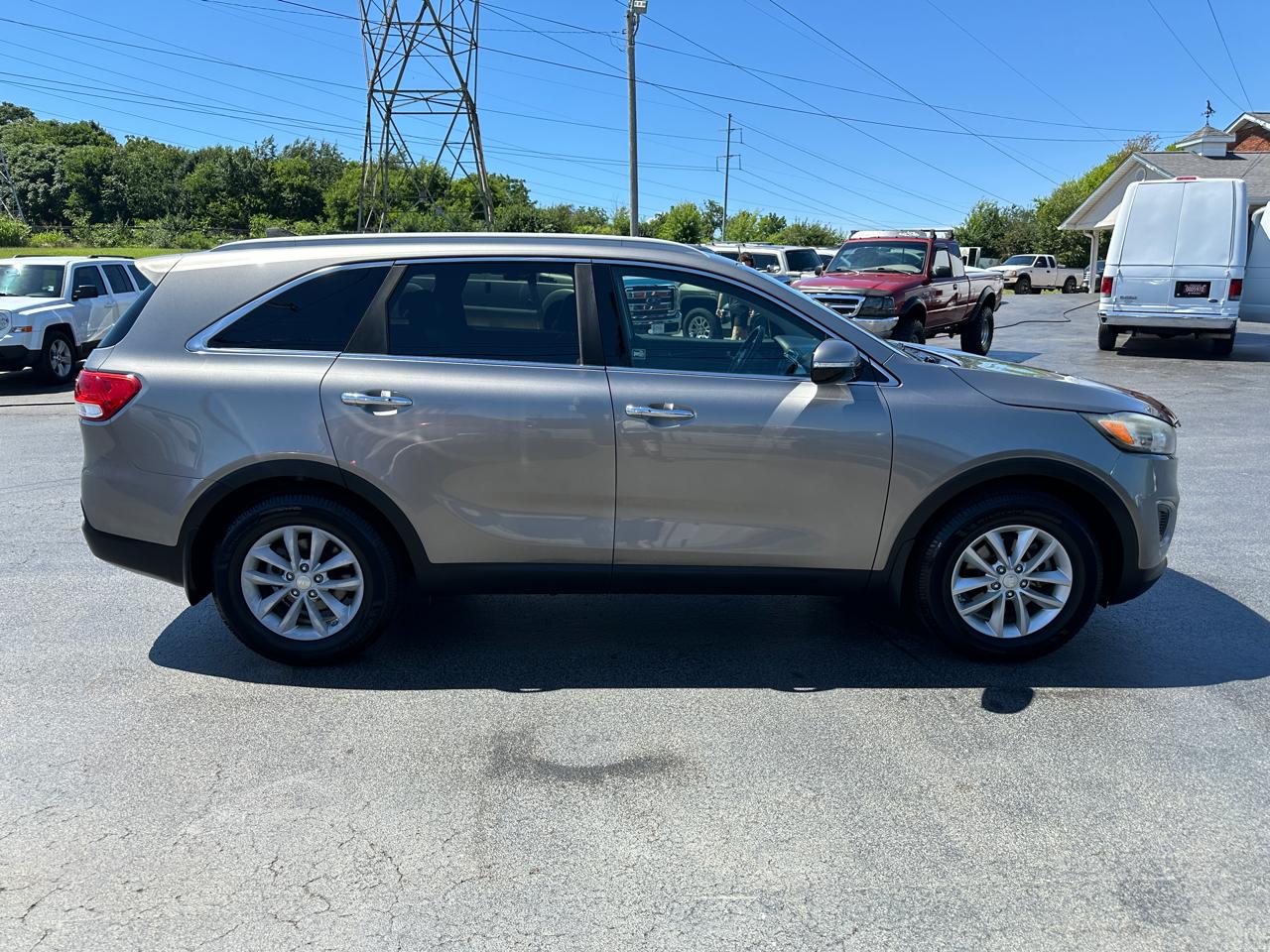 Kia Sorento FWD 4dr 2.4L LX 2016
