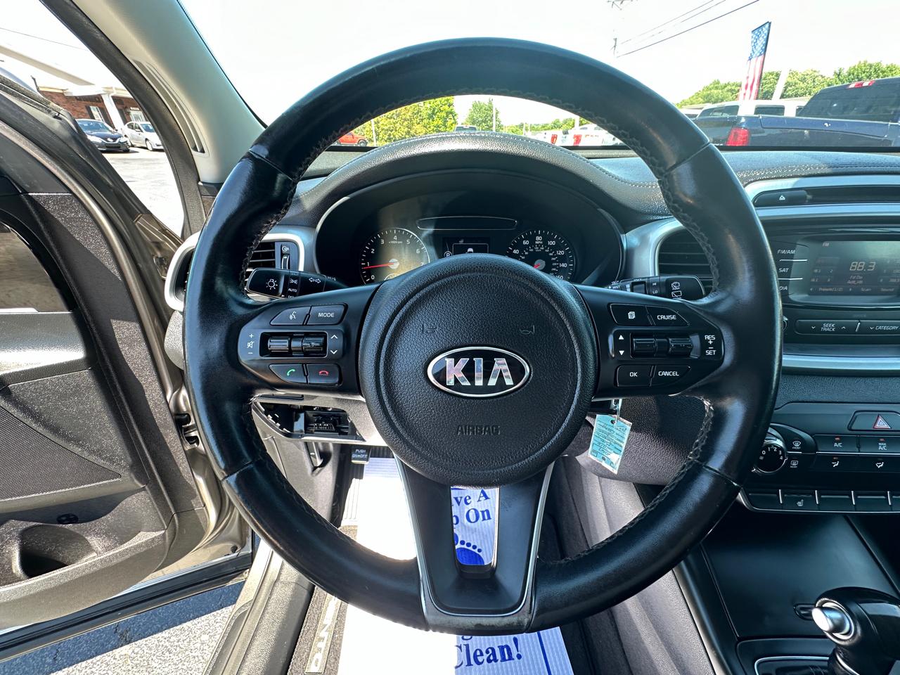 Kia Sorento FWD 4dr 2.4L LX 2016
