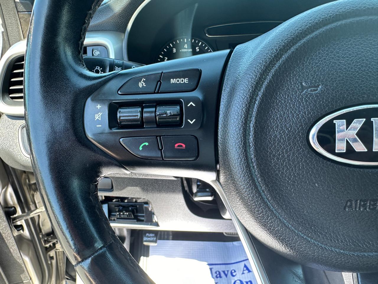 Kia Sorento FWD 4dr 2.4L LX 2016