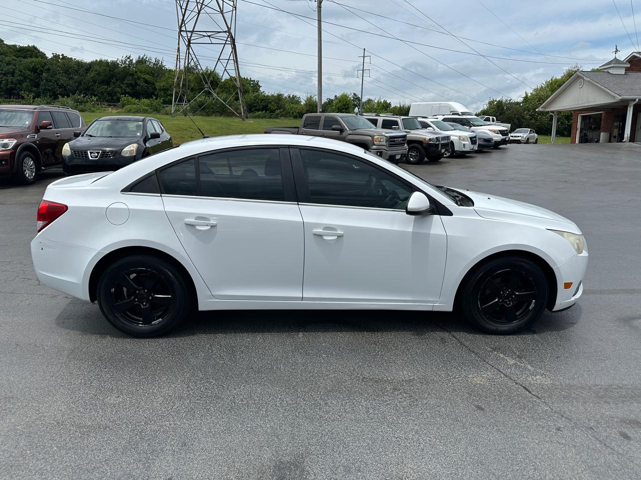 Chevrolet Cruze 4dr Sdn LT w/1FL 2011