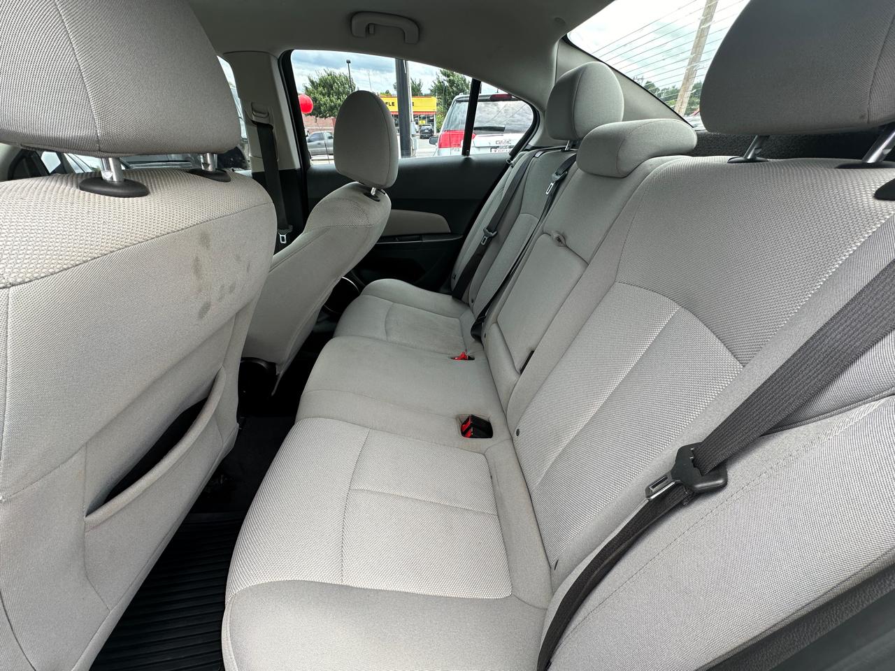 Chevrolet Cruze 4dr Sdn LT w/1FL 2011
