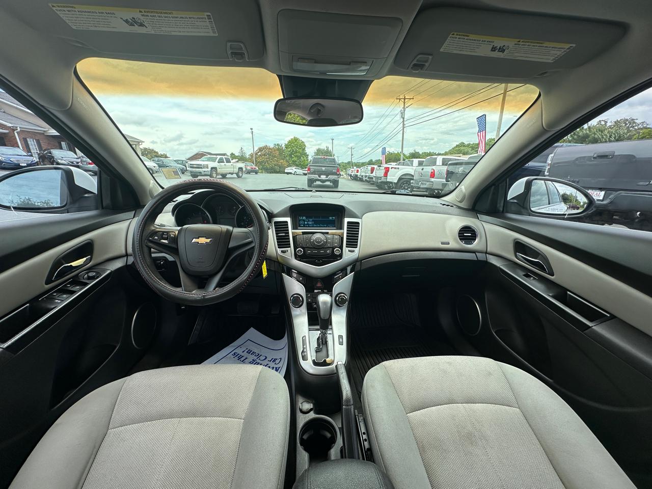 Chevrolet Cruze 4dr Sdn LT w/1FL 2011