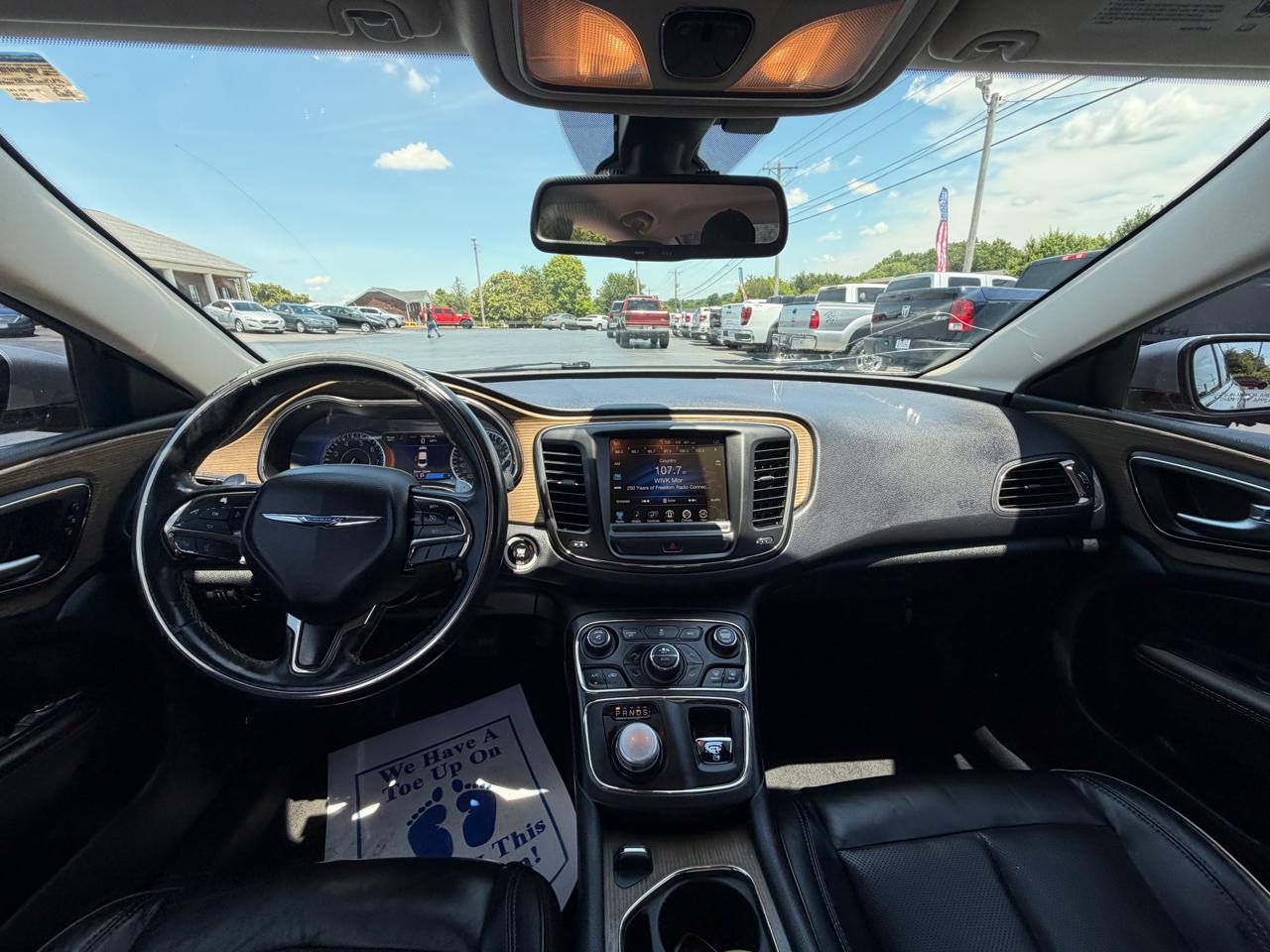 Chrysler 200 4dr Sdn C AWD 2015