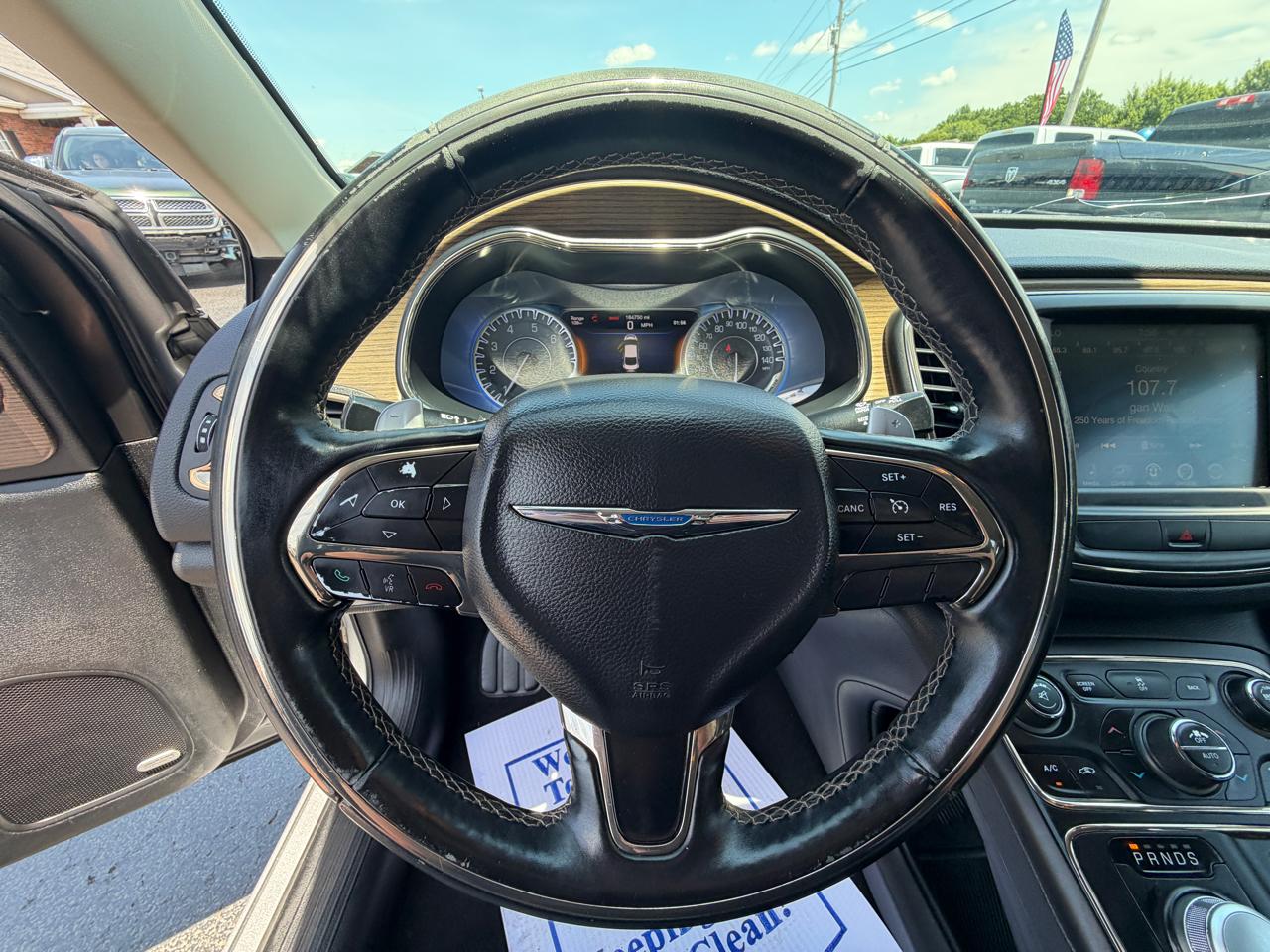 Chrysler 200 4dr Sdn C AWD 2015