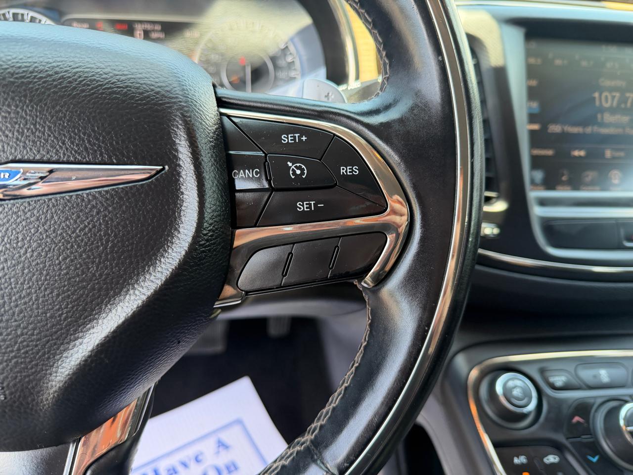Chrysler 200 4dr Sdn C AWD 2015
