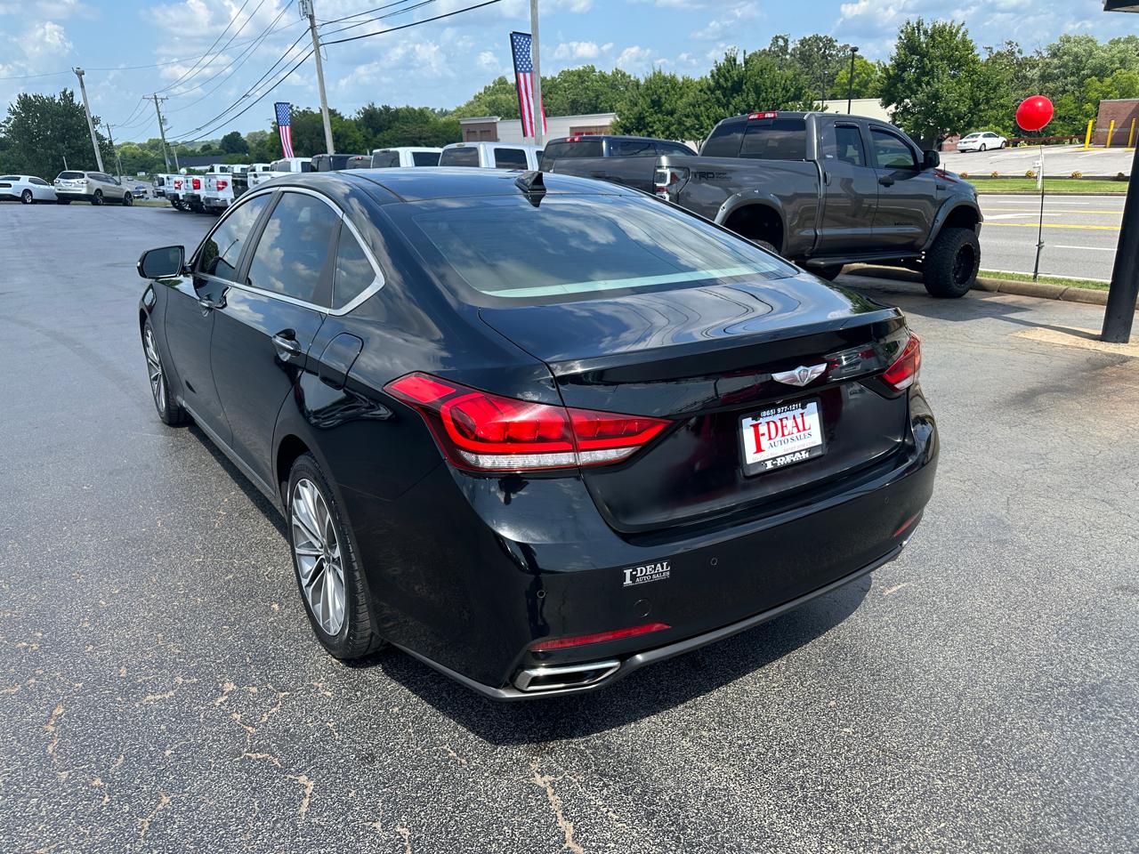 Hyundai Genesis 4dr Sdn V6 3.8L RWD 2015