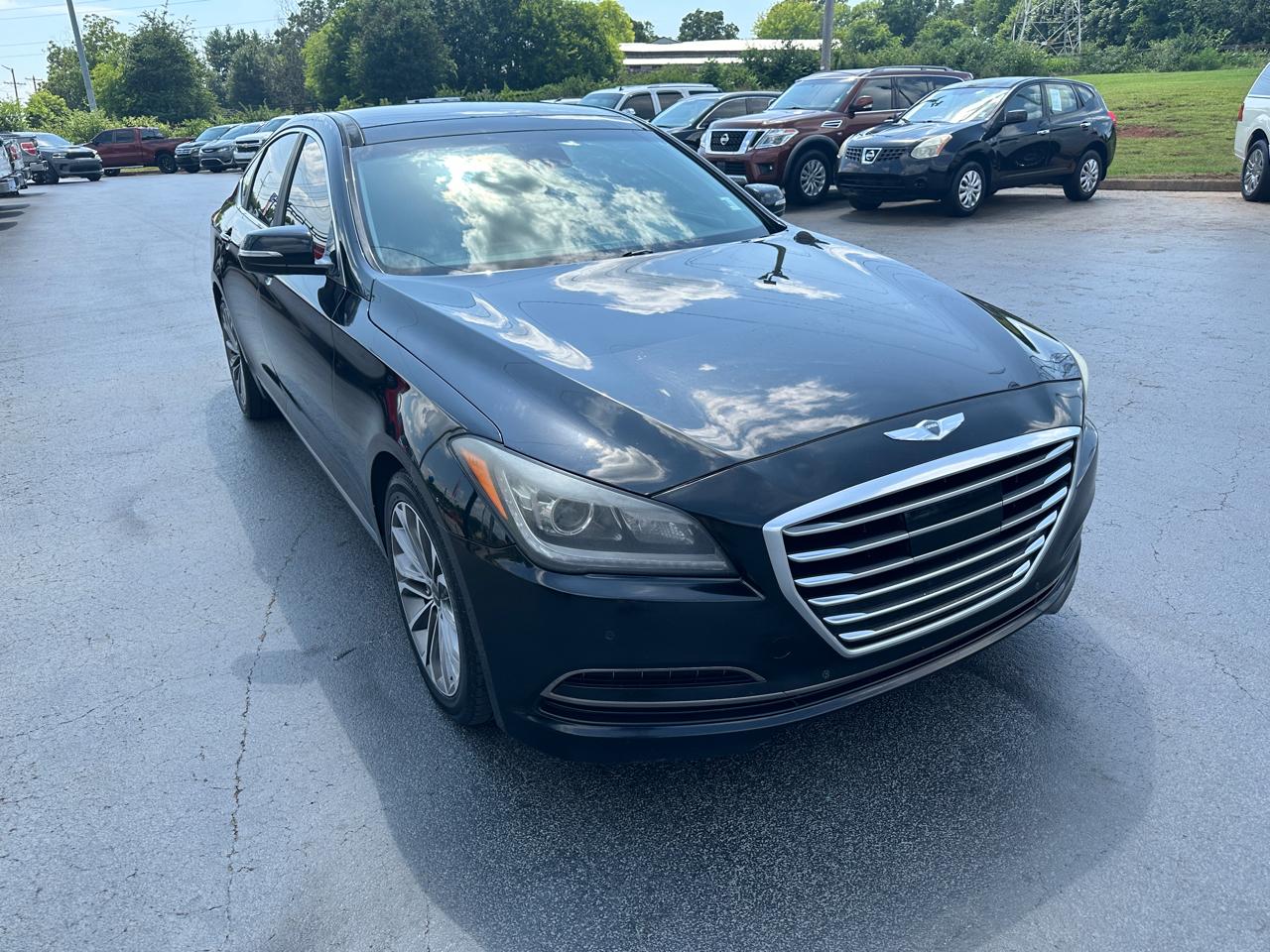 Hyundai Genesis 4dr Sdn V6 3.8L RWD 2015