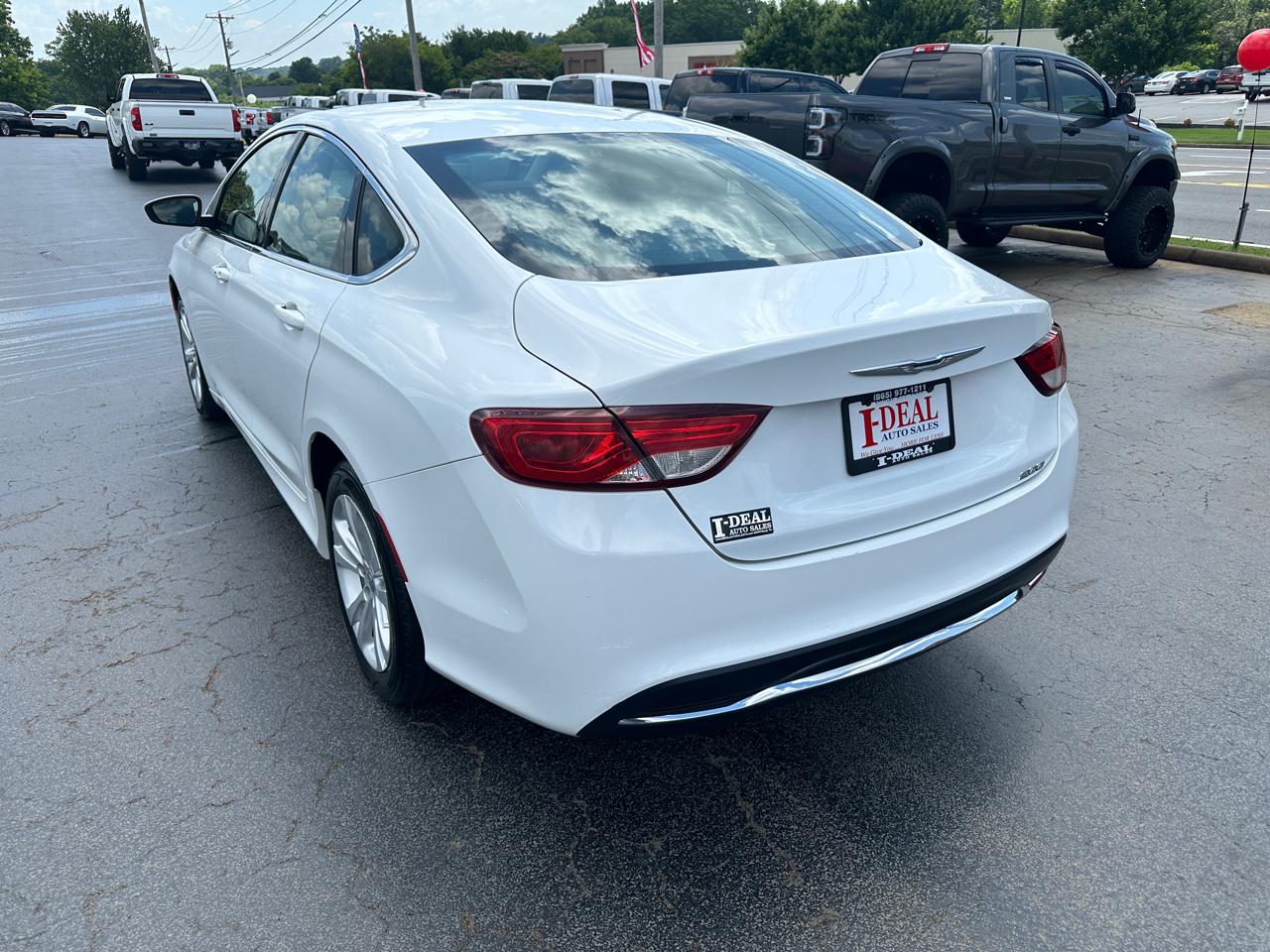 Chrysler 200 4dr Sdn Limited FWD 2015