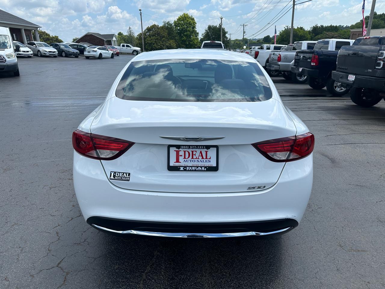 Chrysler 200 4dr Sdn Limited FWD 2015