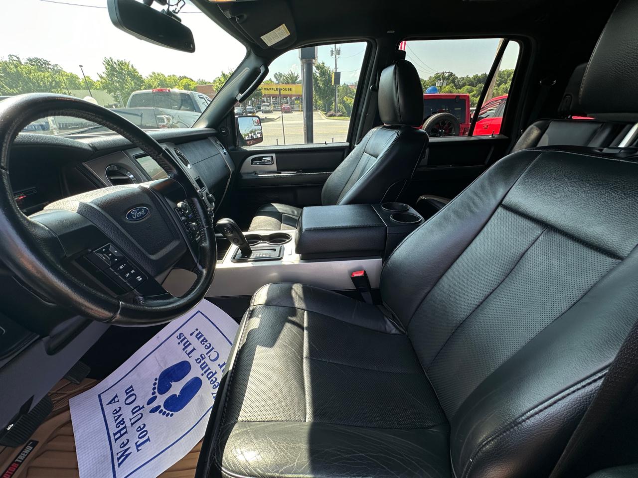 Ford Expedition EL 4WD 4dr XLT 2016