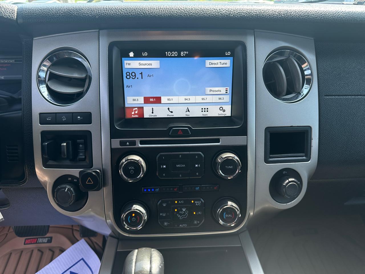 Ford Expedition EL 4WD 4dr XLT 2016