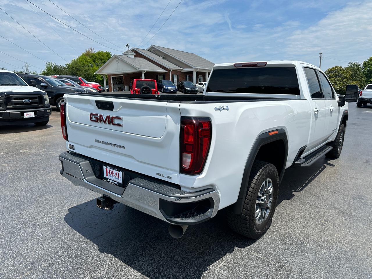 GMC Sierra 3500HD 4WD Crew Cab 172" SLE 2022