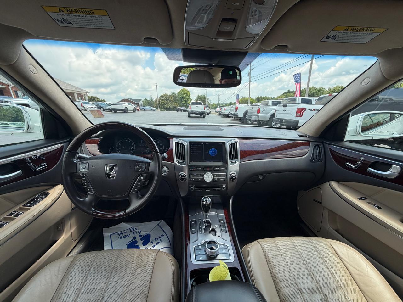 Hyundai Equus 4dr Sdn Signature 2012