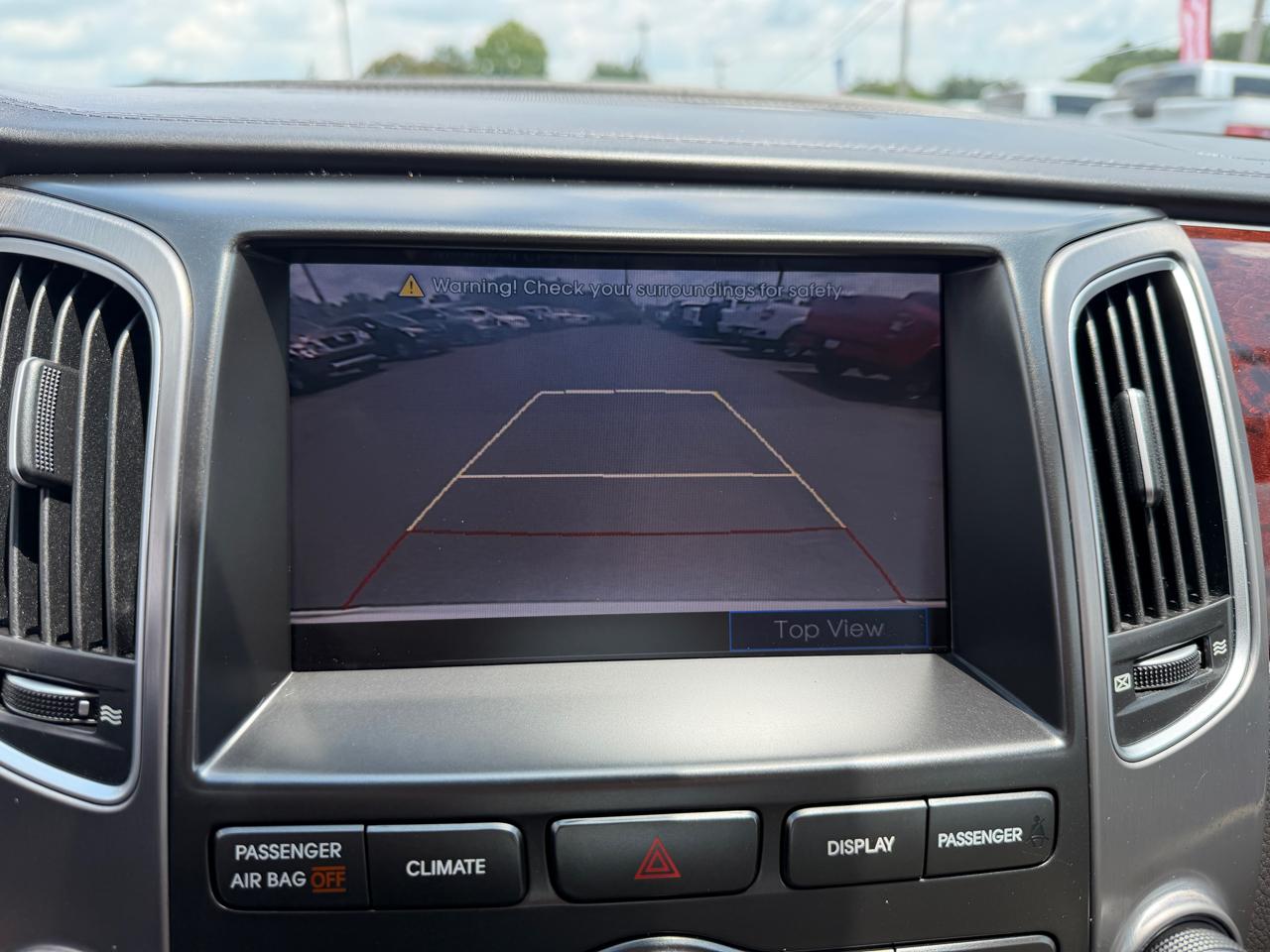 Hyundai Equus 4dr Sdn Signature 2012