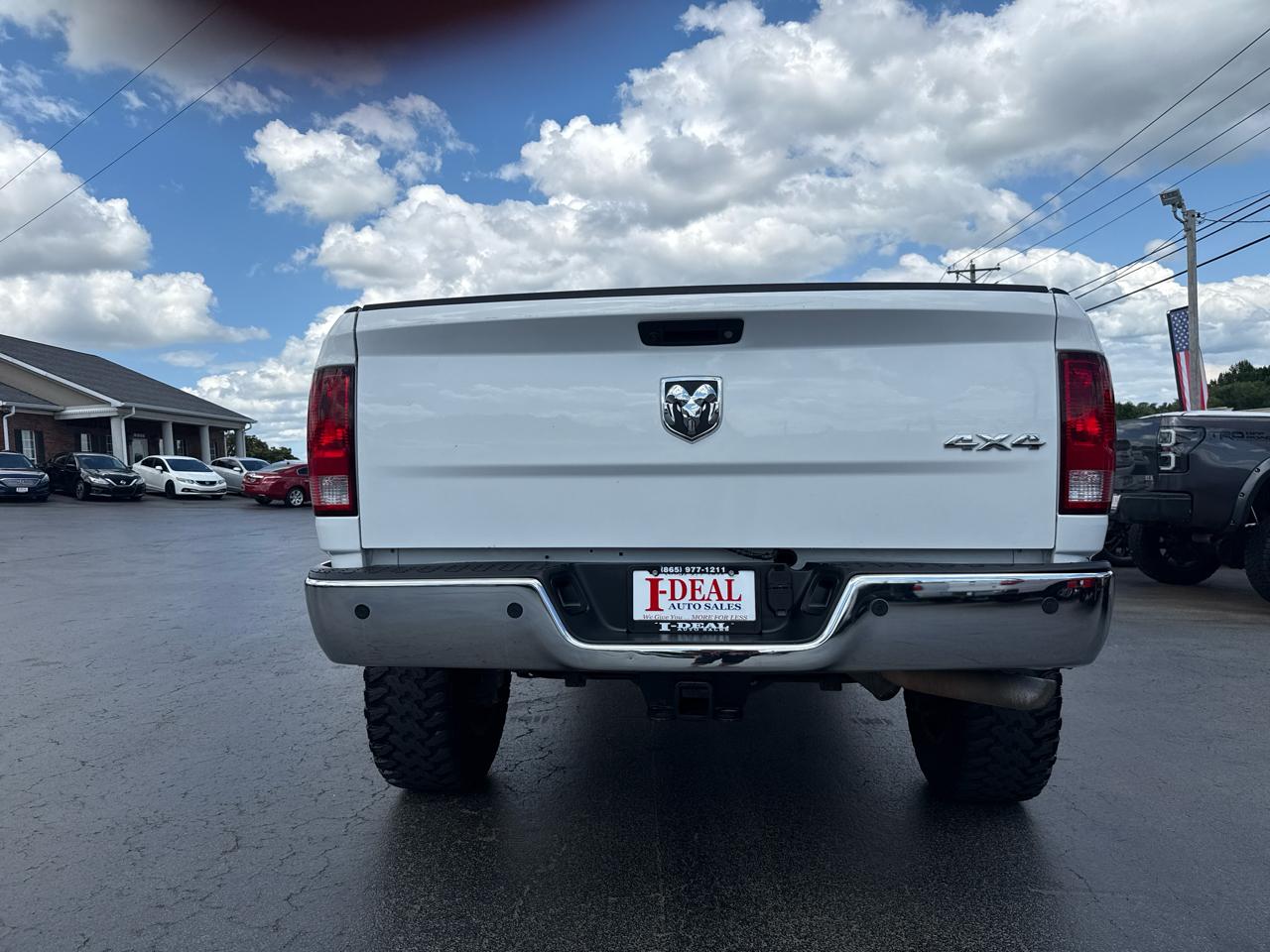 RAM 2500 Tradesman 4x4 Crew Cab 8' Box 2018