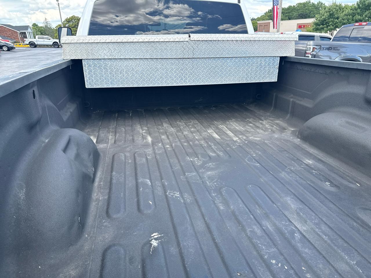 RAM 2500 Tradesman 4x4 Crew Cab 8' Box 2018