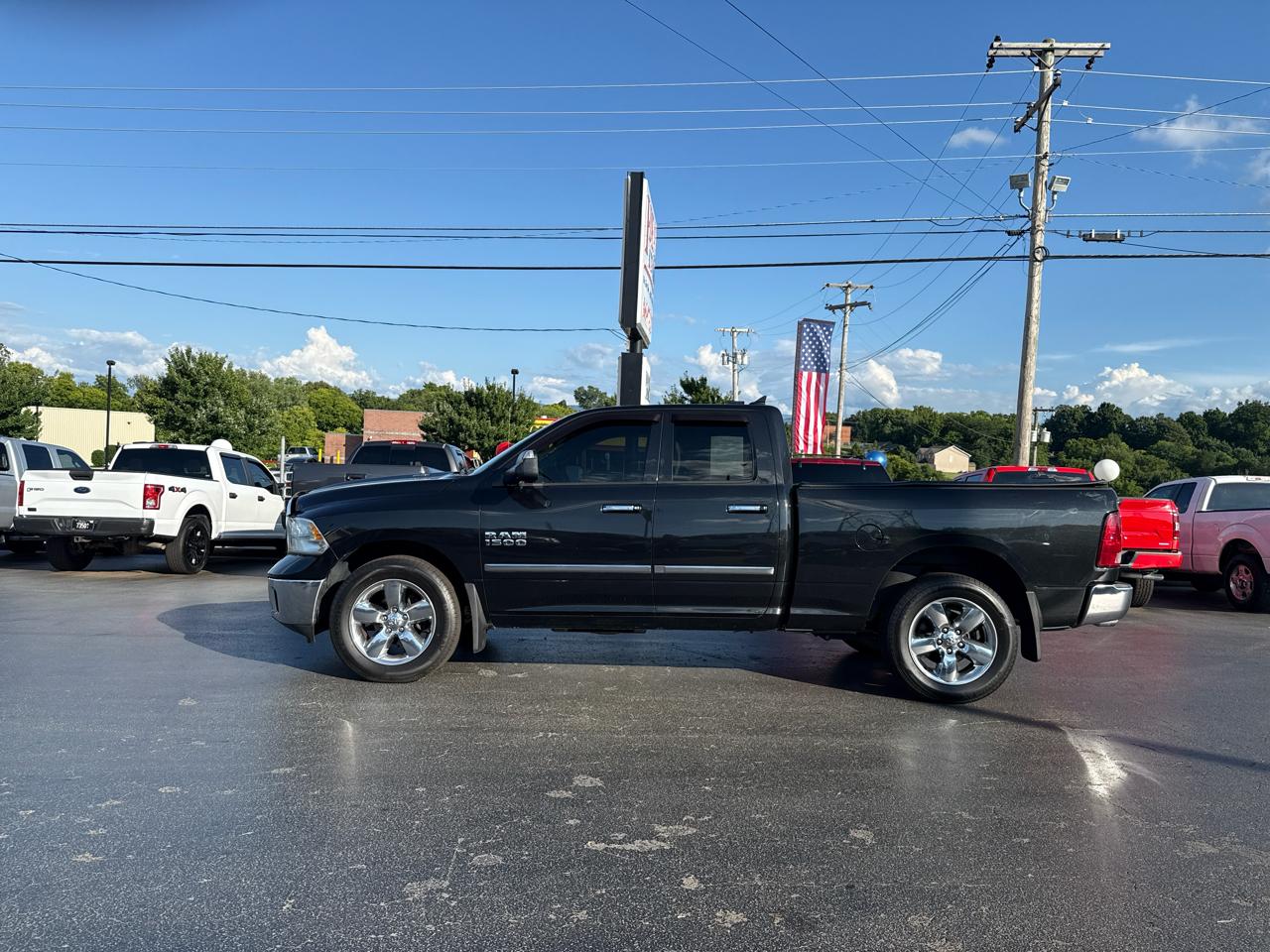 RAM 1500 4WD Quad Cab 140.5" Big Horn 2015