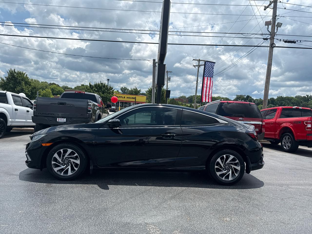 Honda Civic Coupe LX CVT 2020