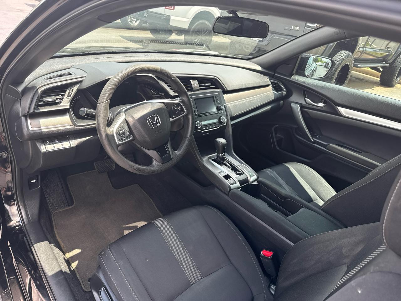 Honda Civic Coupe LX CVT 2020
