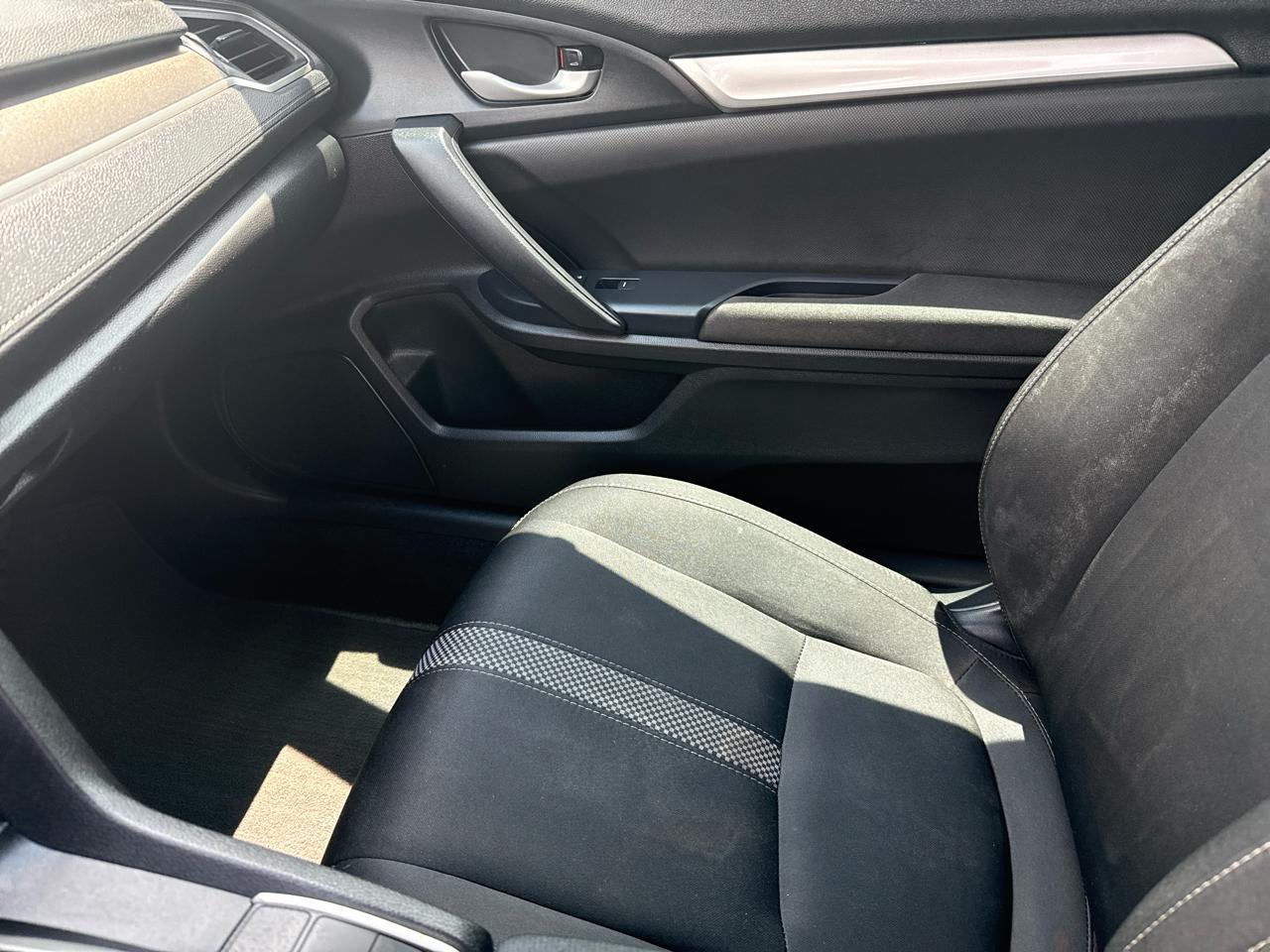 Honda Civic Coupe LX CVT 2020
