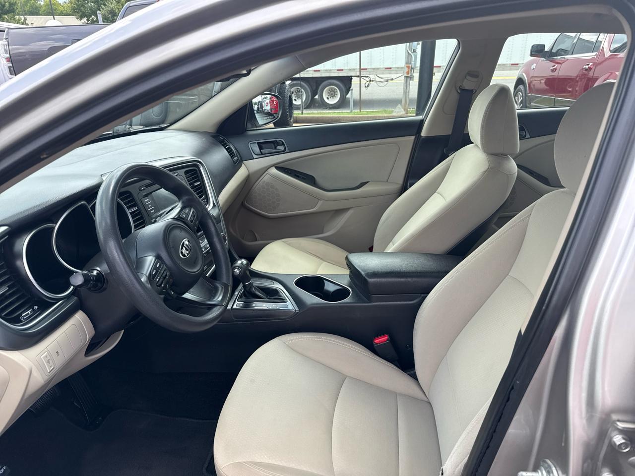 Kia Optima 4dr Sdn LX 2015