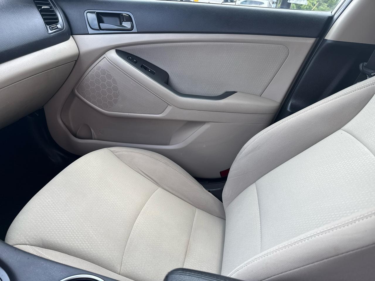 Kia Optima 4dr Sdn LX 2015