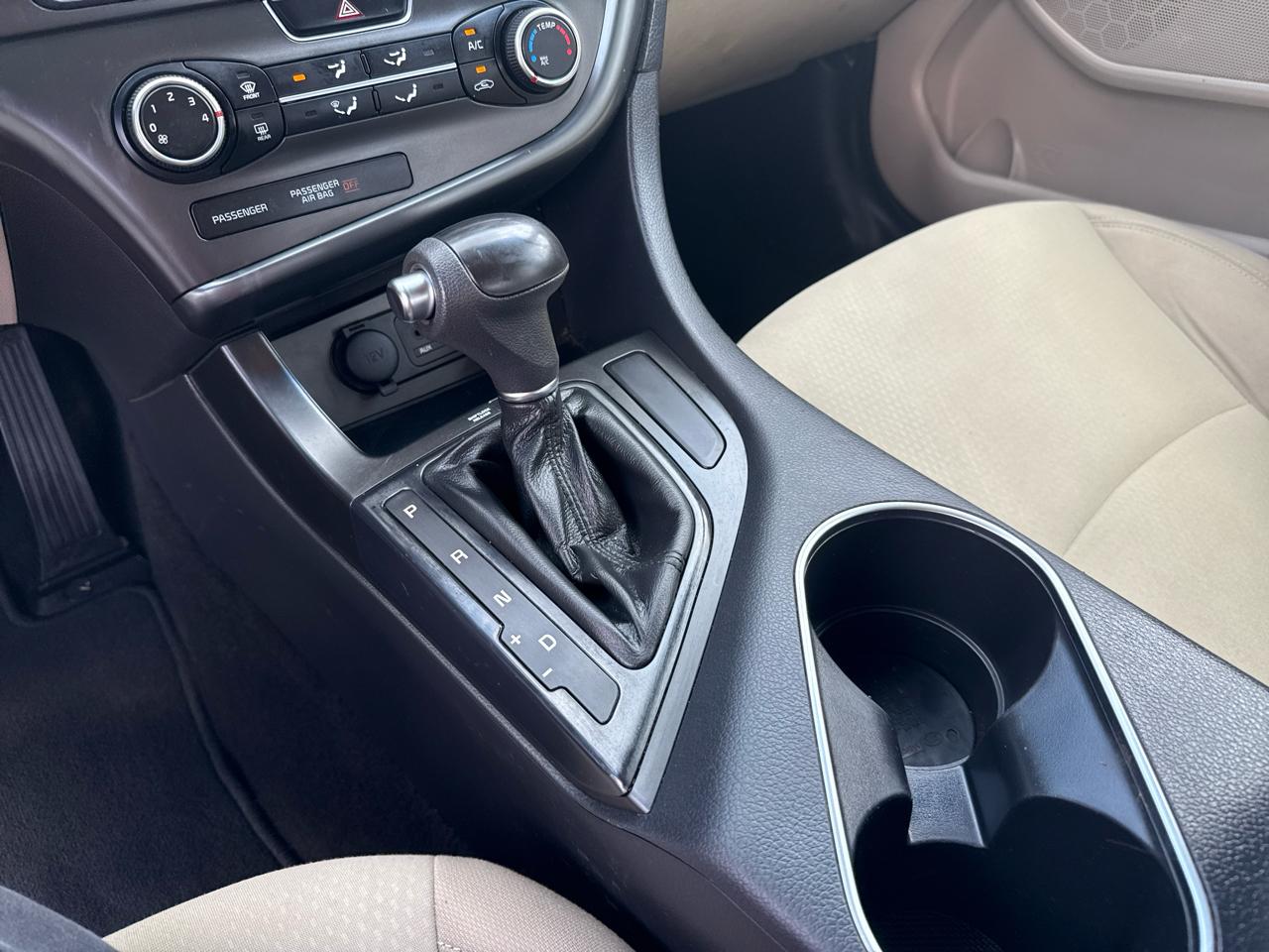 Kia Optima 4dr Sdn LX 2015