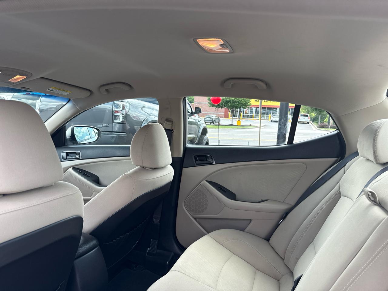 Kia Optima 4dr Sdn LX 2015