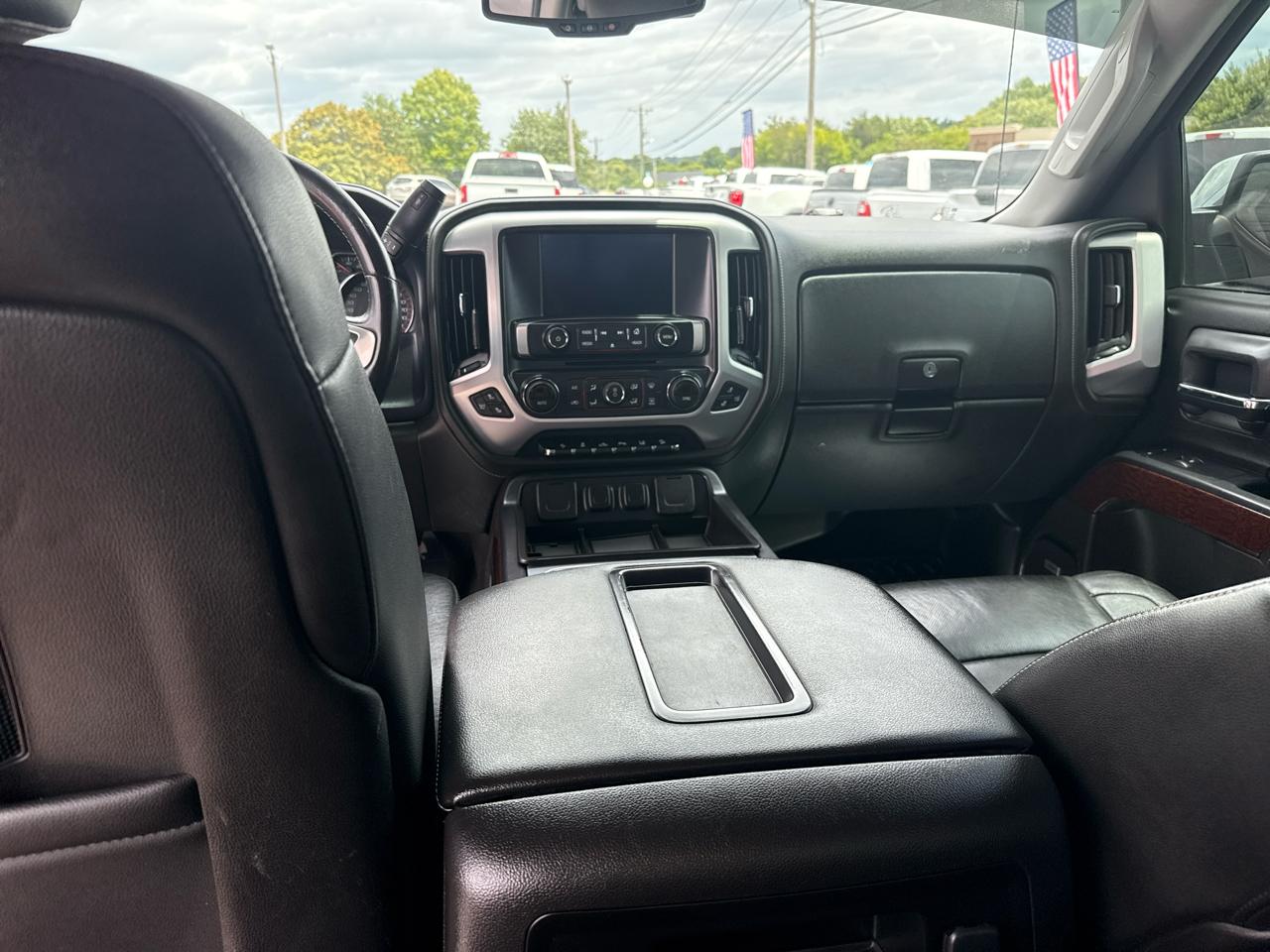 GMC Sierra 1500 4WD Crew Cab 143.5" SLT 2015