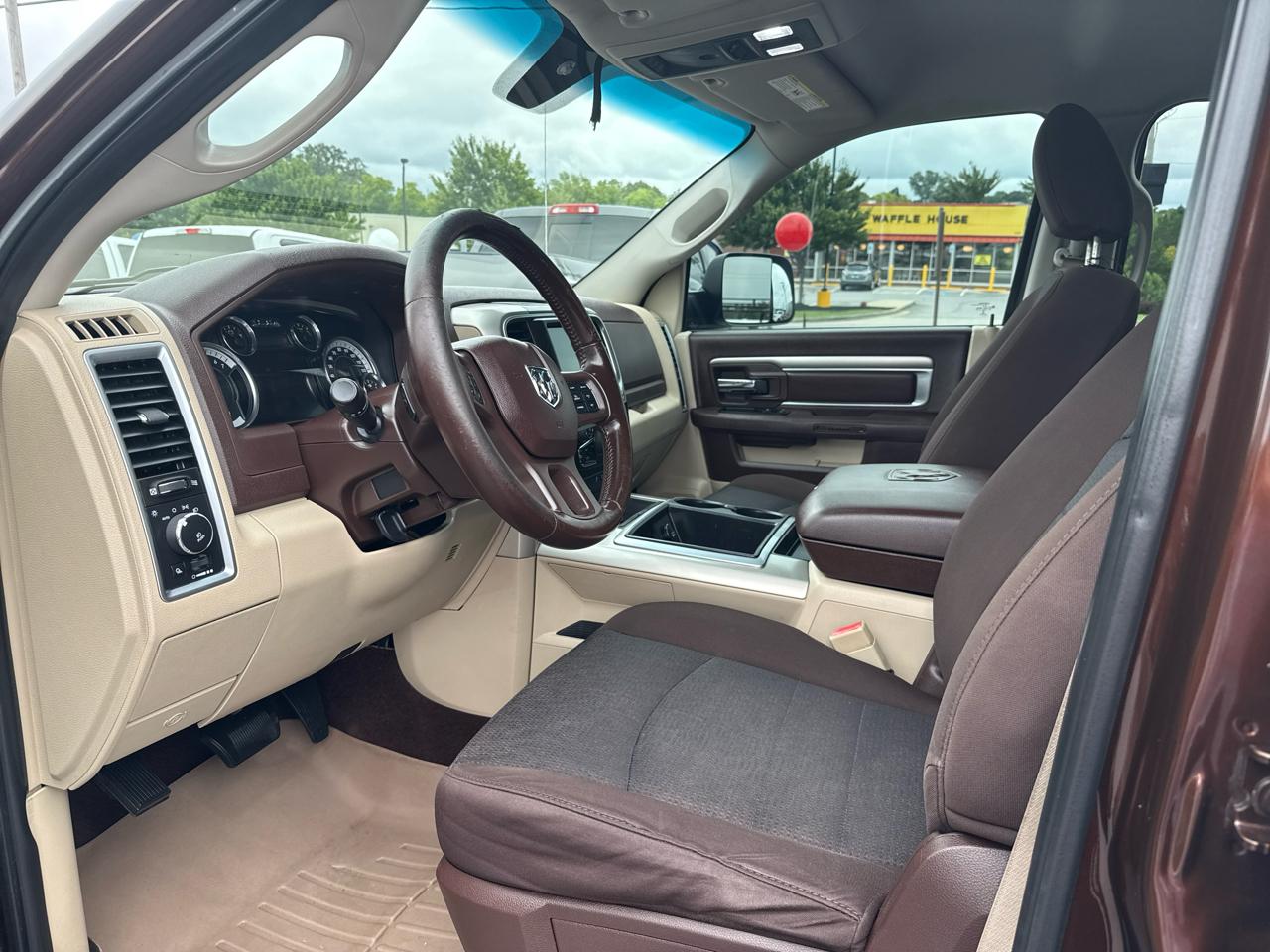 RAM 1500 2WD Crew Cab 140.5" Big Horn 2014