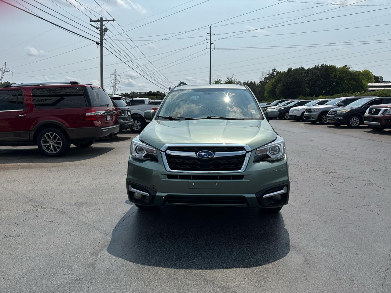 Subaru Forester 2.5i Limited CVT 2017