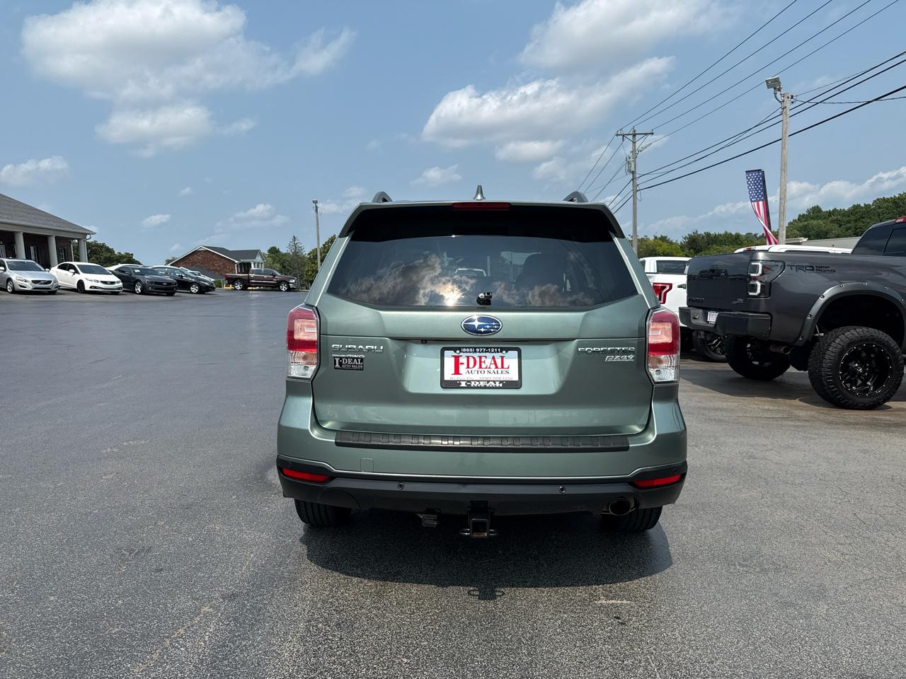 Subaru Forester 2.5i Limited CVT 2017
