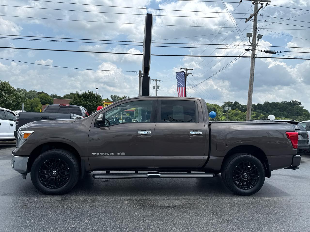 Nissan Titan 4x4 Crew Cab SL 2018