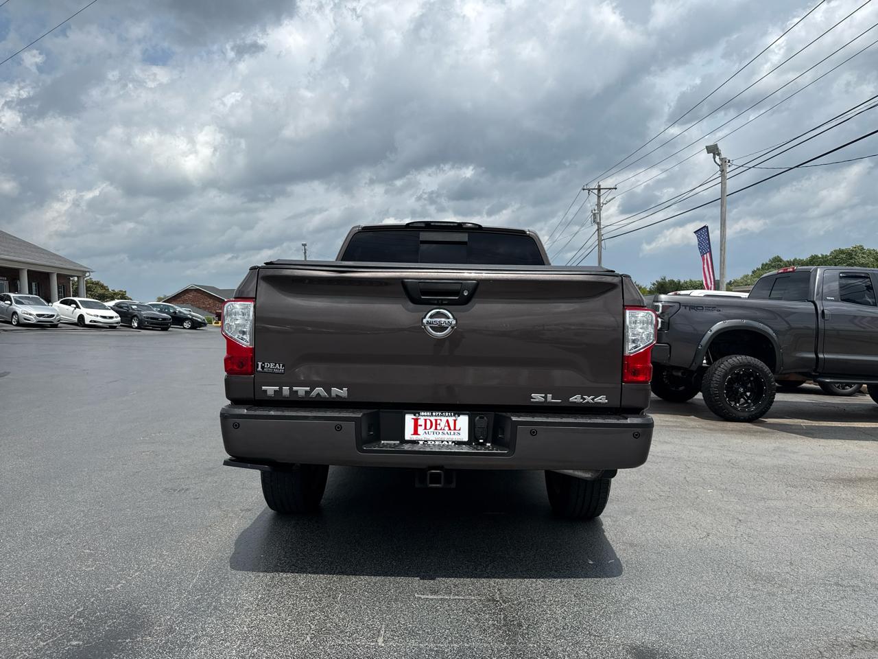 Nissan Titan 4x4 Crew Cab SL 2018
