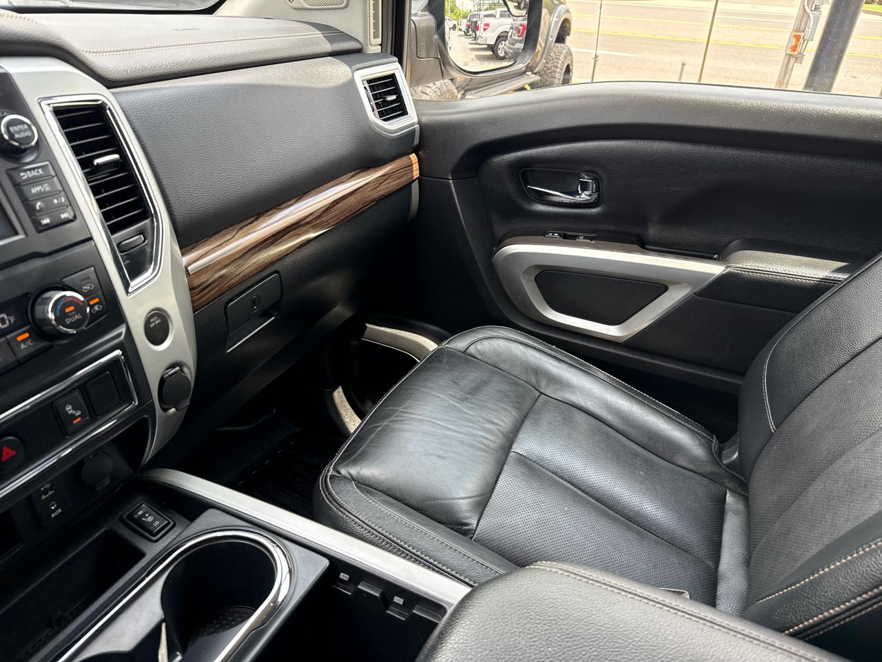 Nissan Titan 4x4 Crew Cab SL 2018