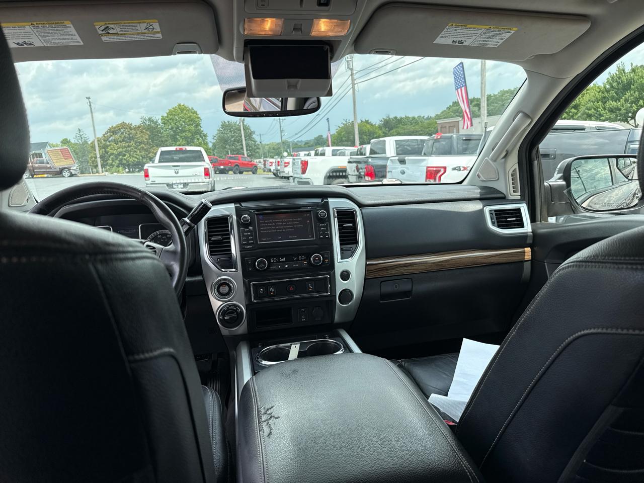 Nissan Titan 4x4 Crew Cab SL 2018