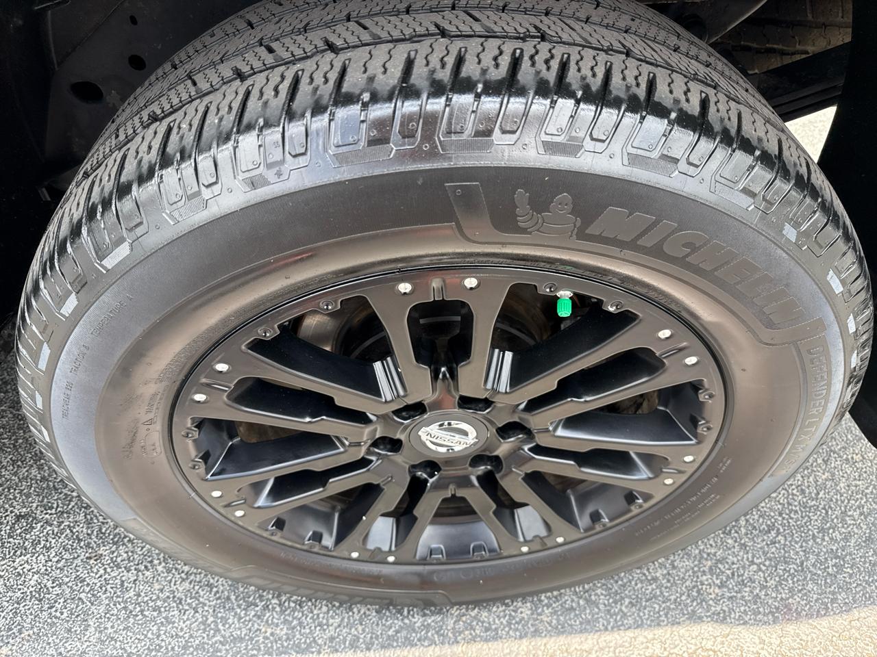 Nissan Titan 4x4 Crew Cab SL 2018