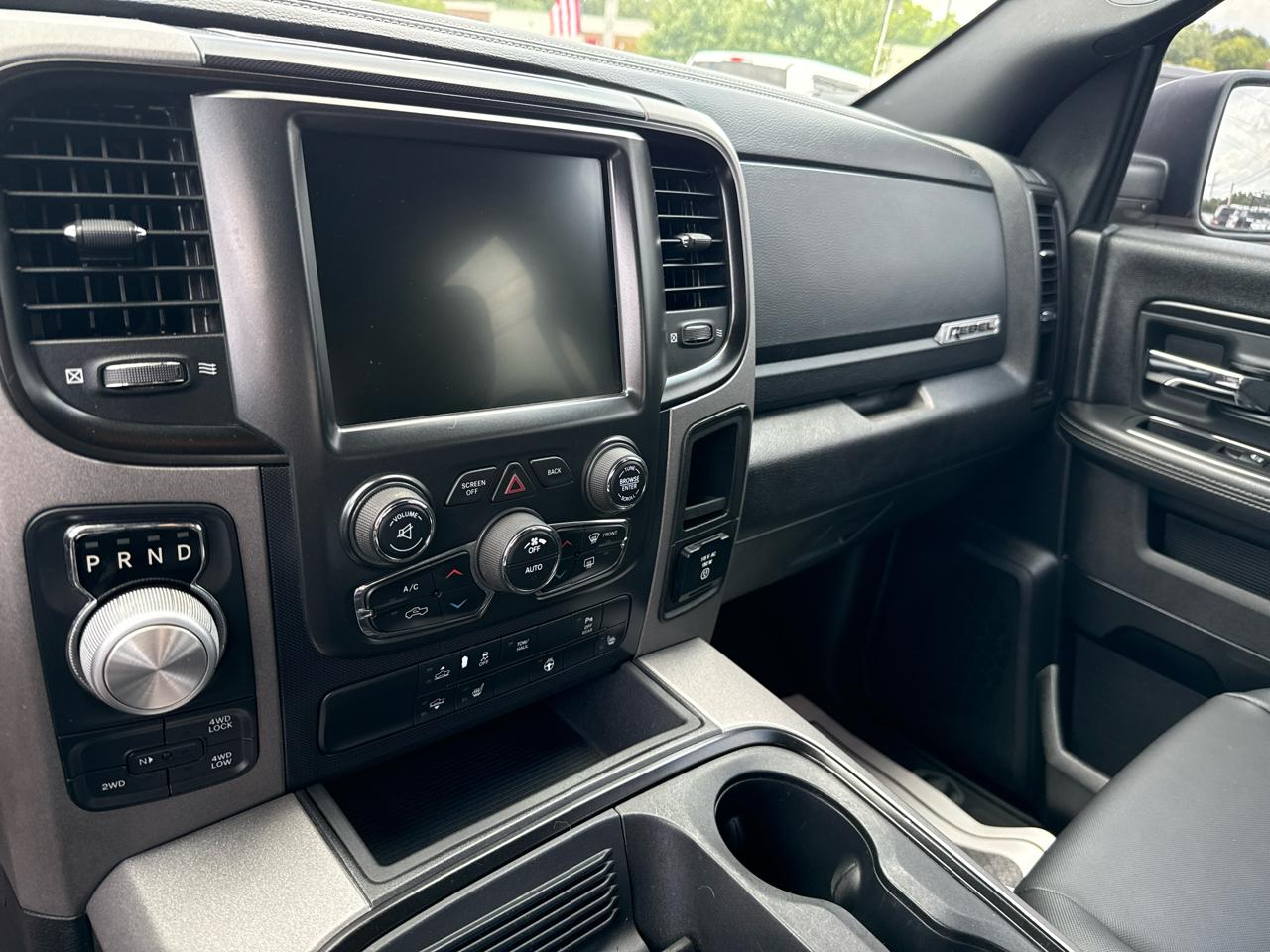 RAM 1500 Rebel 4x4 Crew Cab 5'7" Box 2017