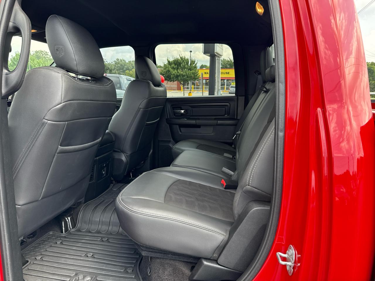 RAM 1500 Rebel 4x4 Crew Cab 5'7" Box 2017