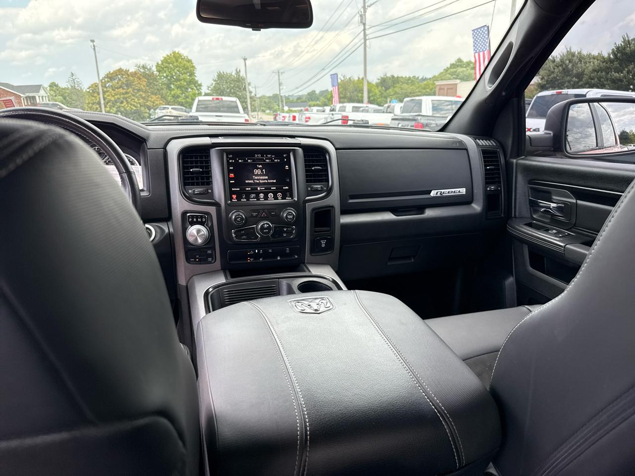 RAM 1500 Rebel 4x4 Crew Cab 5'7" Box 2017