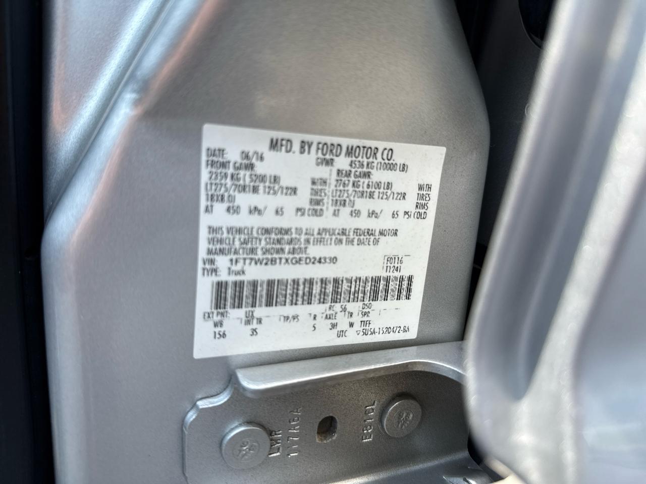 Ford Super Duty F-250 SRW 4WD Crew Cab 172" Platinum 2016