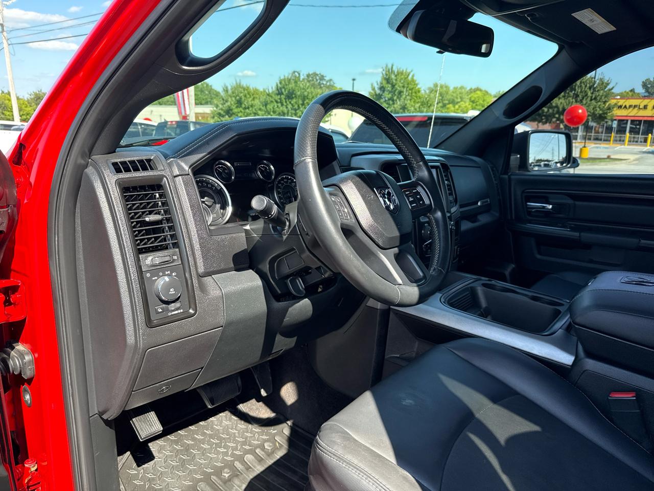 RAM 1500 Rebel 4x4 Crew Cab 5'7" Box 2017