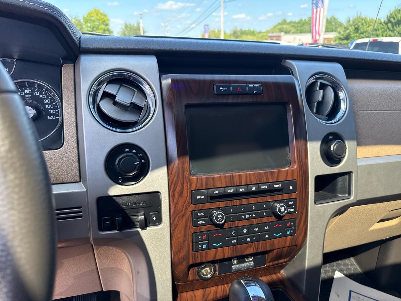 Ford F-150 4WD SuperCrew 145" Platinum 2012