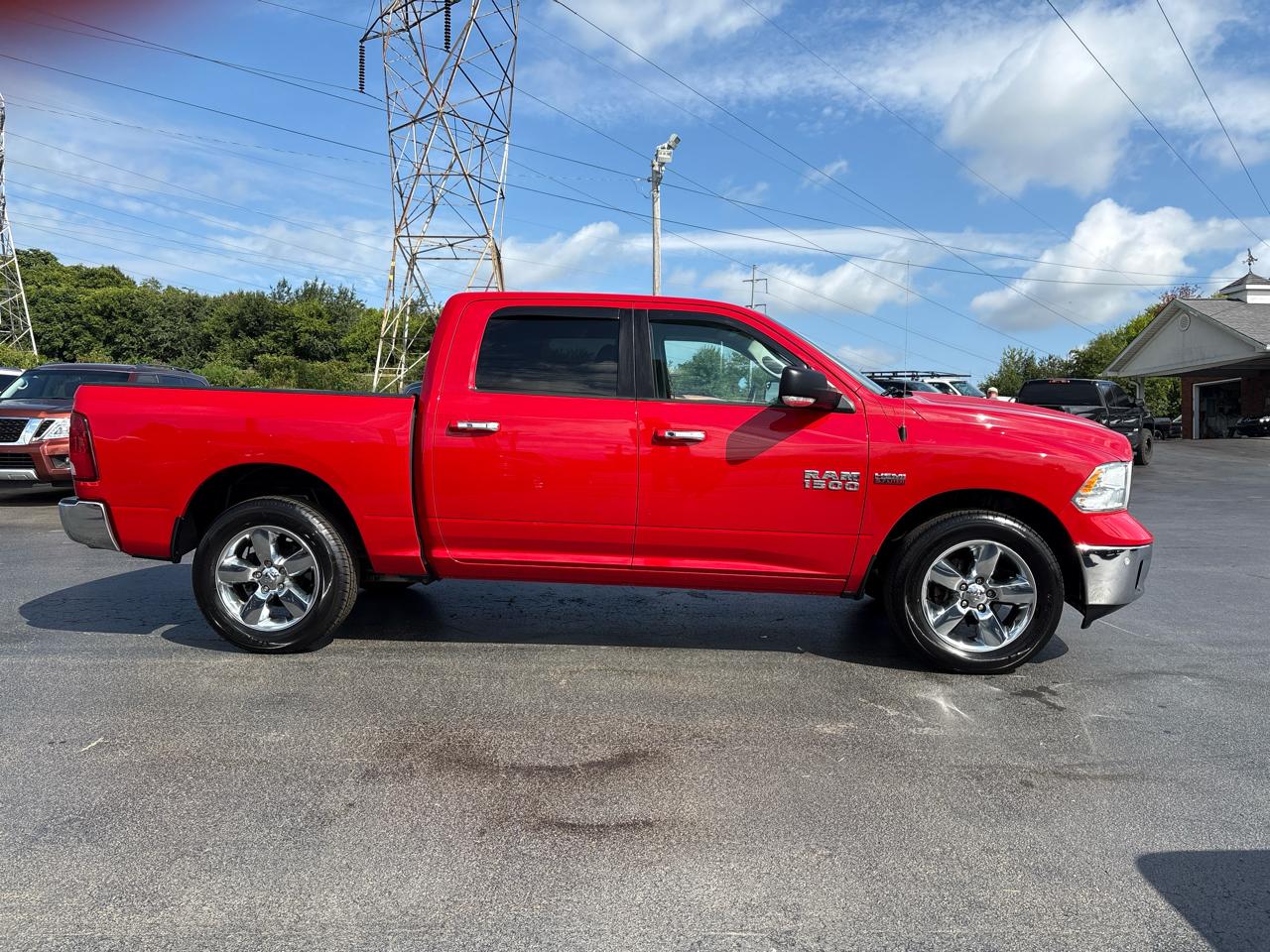 RAM 1500 Big Horn 4x4 Crew Cab 5'7" Box 2017