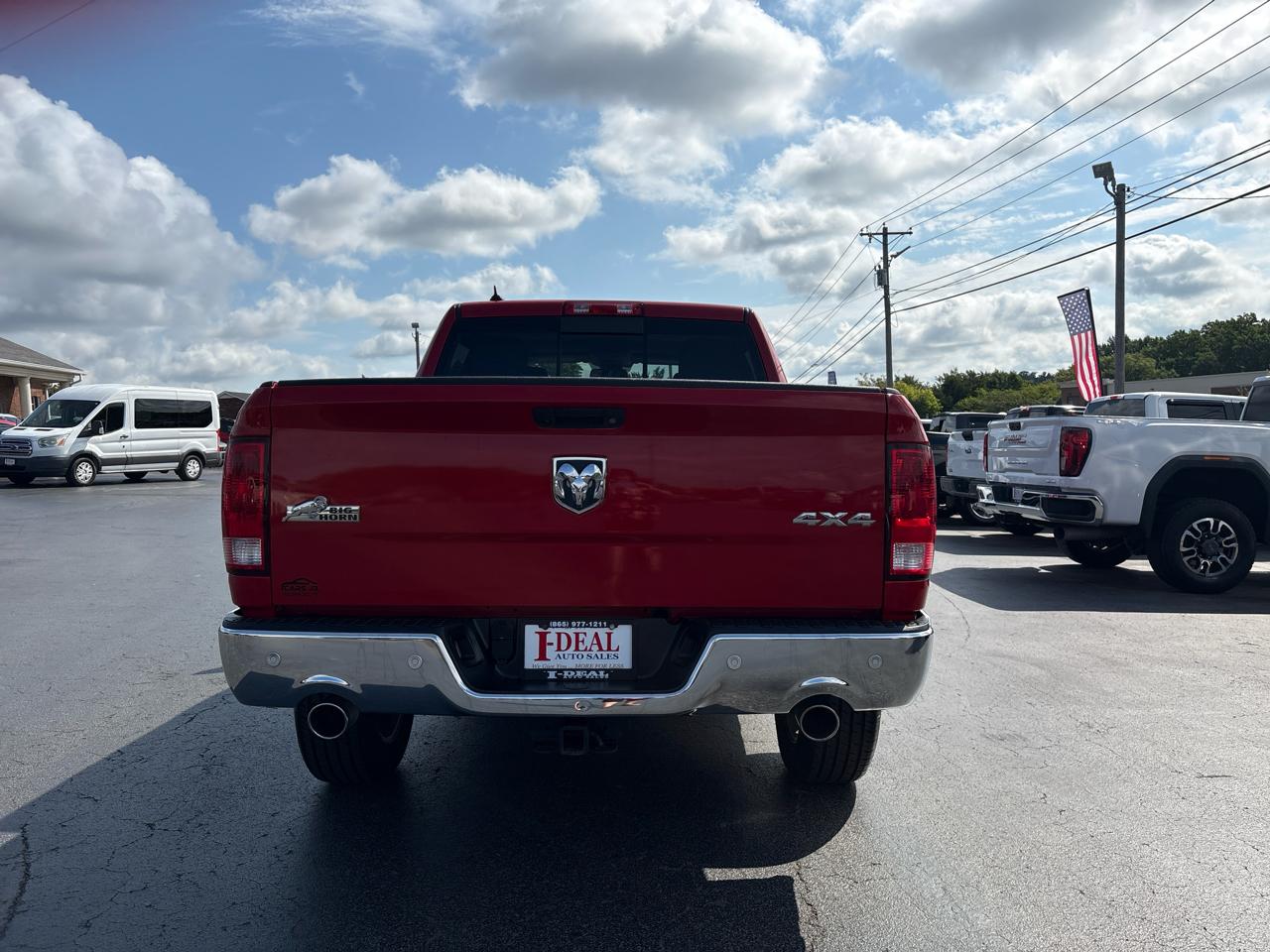 RAM 1500 Big Horn 4x4 Crew Cab 5'7" Box 2017