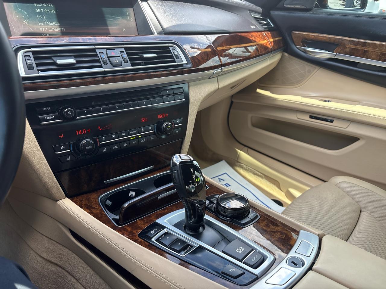 BMW 7 Series 4dr Sdn ALPINA B7 SWB RWD 2014