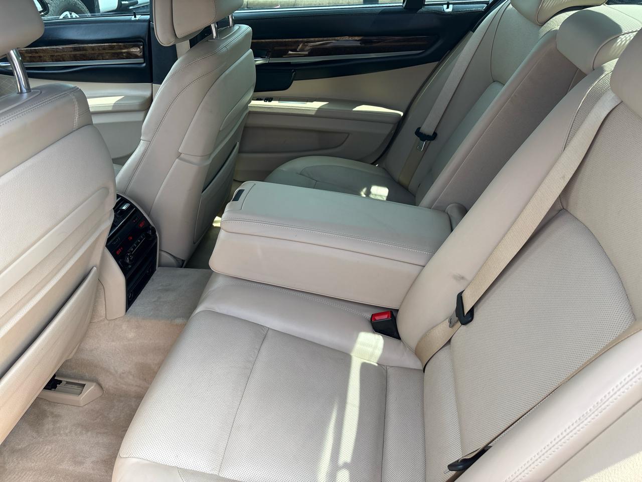 BMW 7 Series 4dr Sdn ALPINA B7 SWB RWD 2014