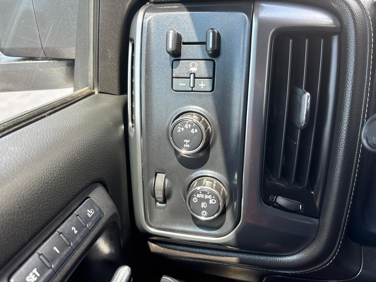 Chevrolet Silverado 3500HD Built After Aug 14 4WD Crew Cab 167.7" LTZ 2015