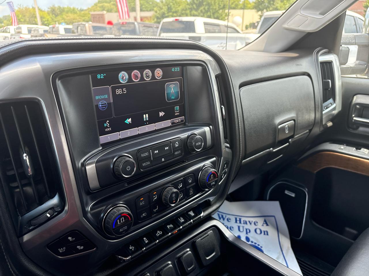 Chevrolet Silverado 3500HD Built After Aug 14 4WD Crew Cab 167.7" LTZ 2015